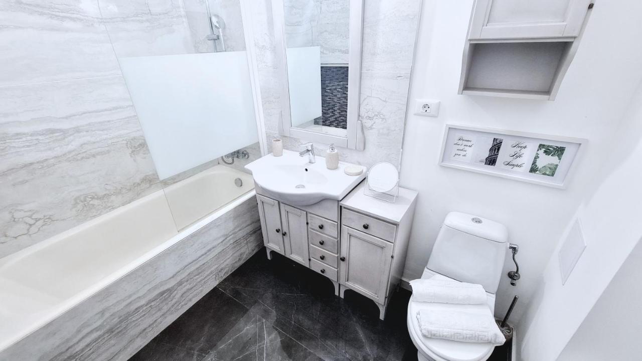 Spacious 5* Luxury In Historic Center Free Parking 克卢日-纳波卡 外观 照片